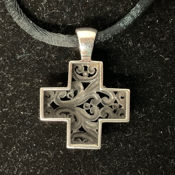 ATI 925 Sterling Silver Cross with Silk Cord - Picture 4 of 8